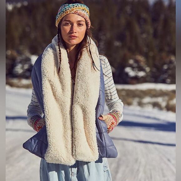 New Free People x FP Movement Downhill Puffer Scarf - Picture 1 of 6